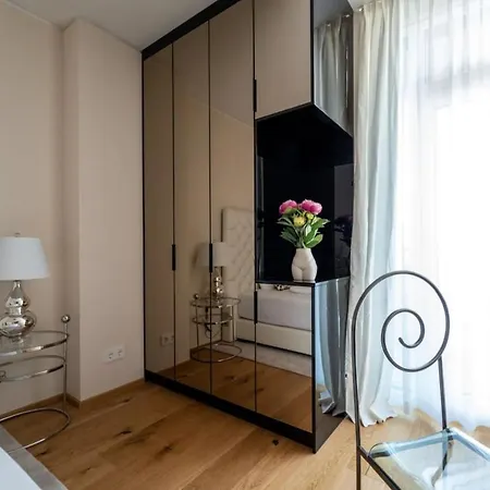 Exklusives Familienapartment Mit Luxurioesem Flair Apartamento Zúrich