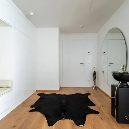 Apartamento Exklusives Familienapartment Mit Luxurioesem Flair Zúrich