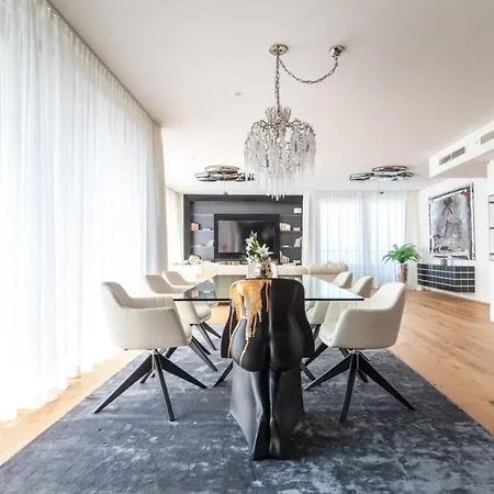 Exklusives Familienapartment Mit Luxurioesem Flair *